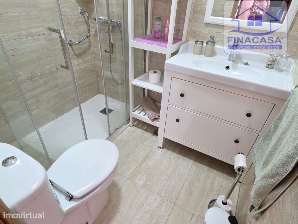Apartamento T4 com boas áreas e excelente localização - Montalvão(S...-13