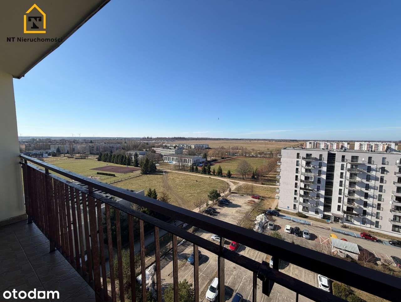 Trzypokojowe mieszkanie z balkonem loggia - os. Niepodległości.-3
