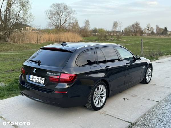 BMW Seria 5 530d xDrive Touring - 3