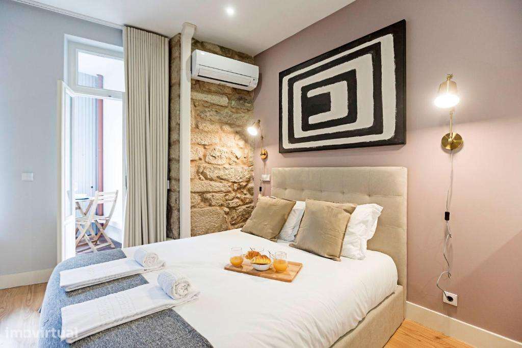 Prédio totalmente reabilitado com 5 apartamentos T0, no Centro Históri-31