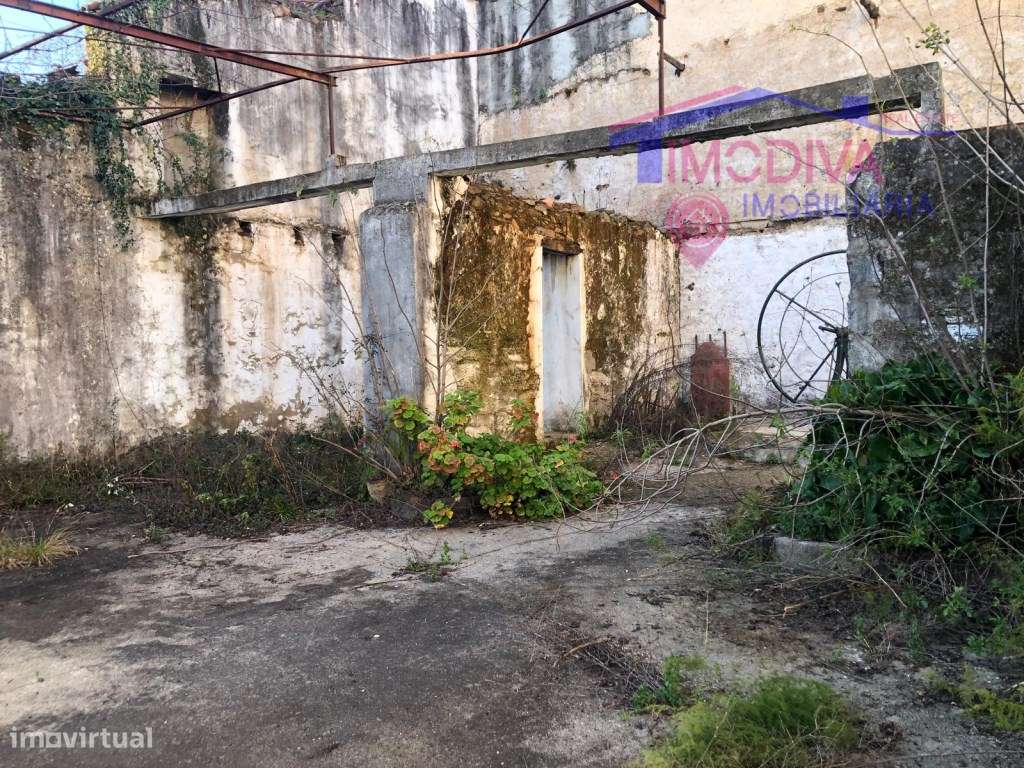 CASA SENHORIAL E TERRENO, CASTANHEIRA DE PERA-39