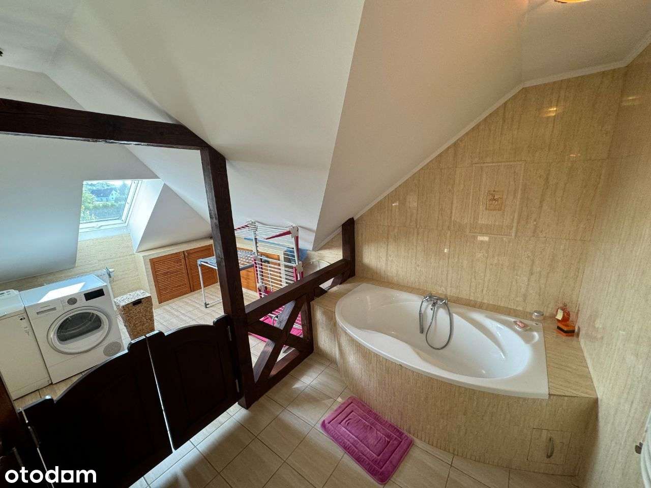 Przestronny dom jednorodzinny z garażem!-11