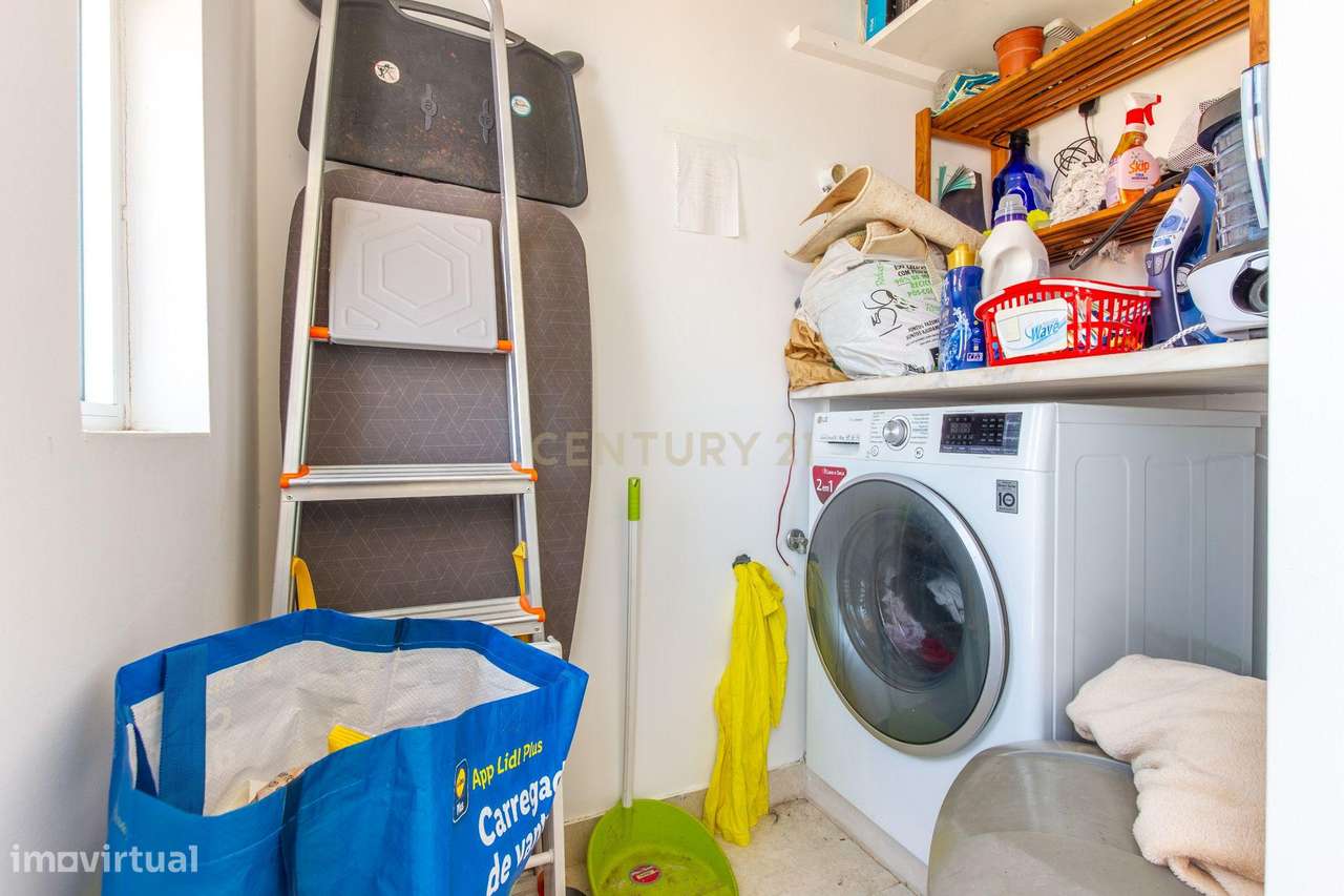 Quinta do Conde - Apartamento de 3 assoalhadas com varanda, lavandaria-16