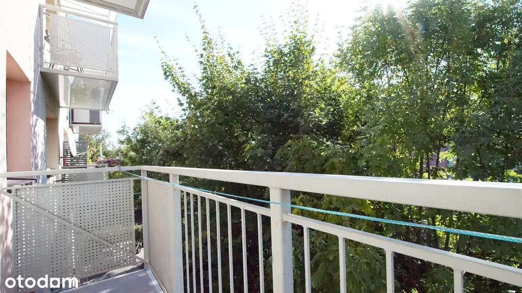 Sprzedaż mieszkanie 2-pokoje z balkonem,niski blok - Pełny obrazek: 1/17