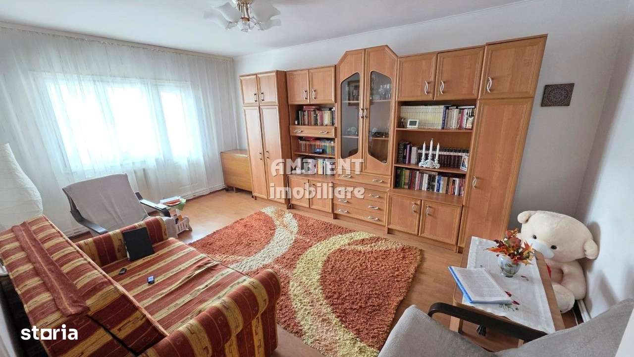 Apartament cu 4 camere, etaj 3, mobilat și utilat, VASLUI - GARĂ;-0