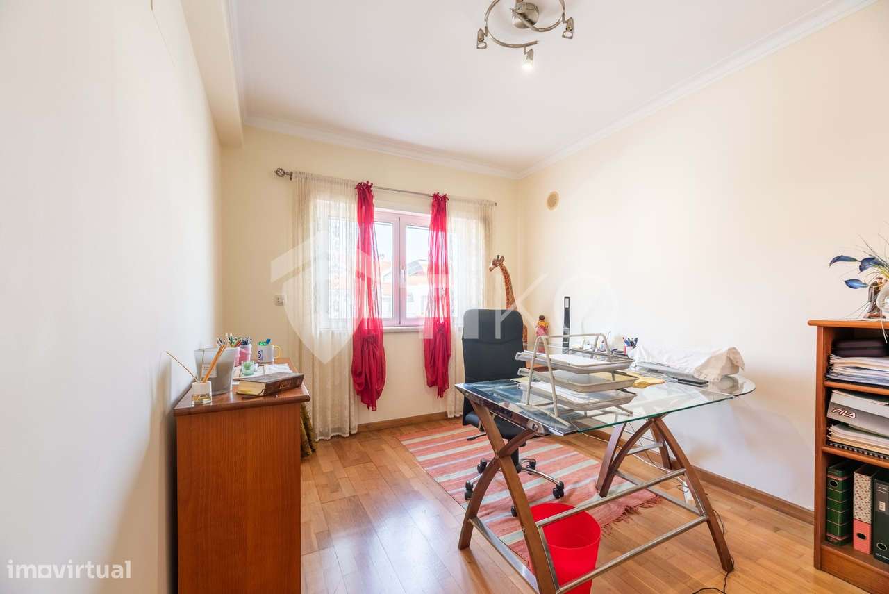 Moradia, 342 m², Charneca de Caparica e Sobreda-34