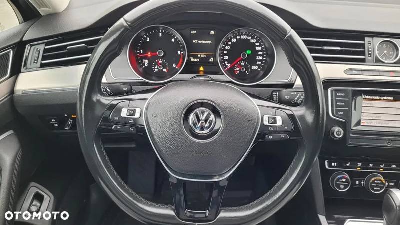 Volkswagen Passat 2.0 TDI BMT Highline DSG - 33