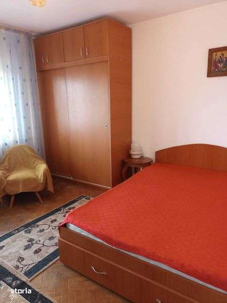 Inchiriez apatament 3 camere/2bai.zona Unirii, Rond Cosbuc,et.4/8 - Imagine principală: 4/8