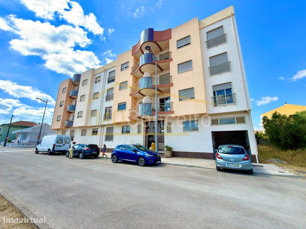 T3 com garagem fechada elevador e sótão - Entroncamento (action)-33