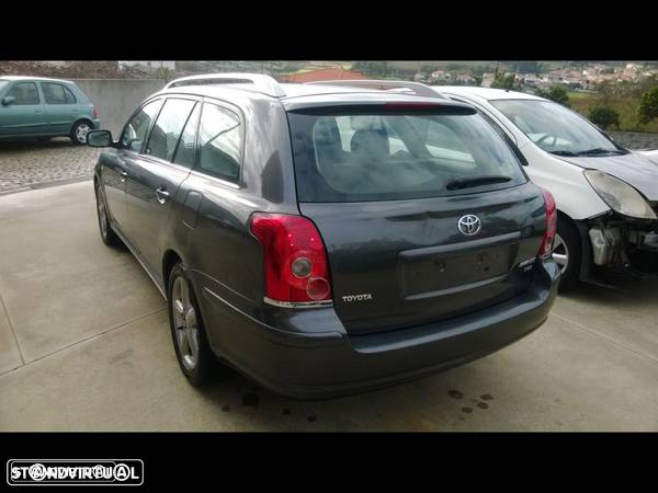 Toyota Avensis 2008 2.2 D-CAT para peças - 2