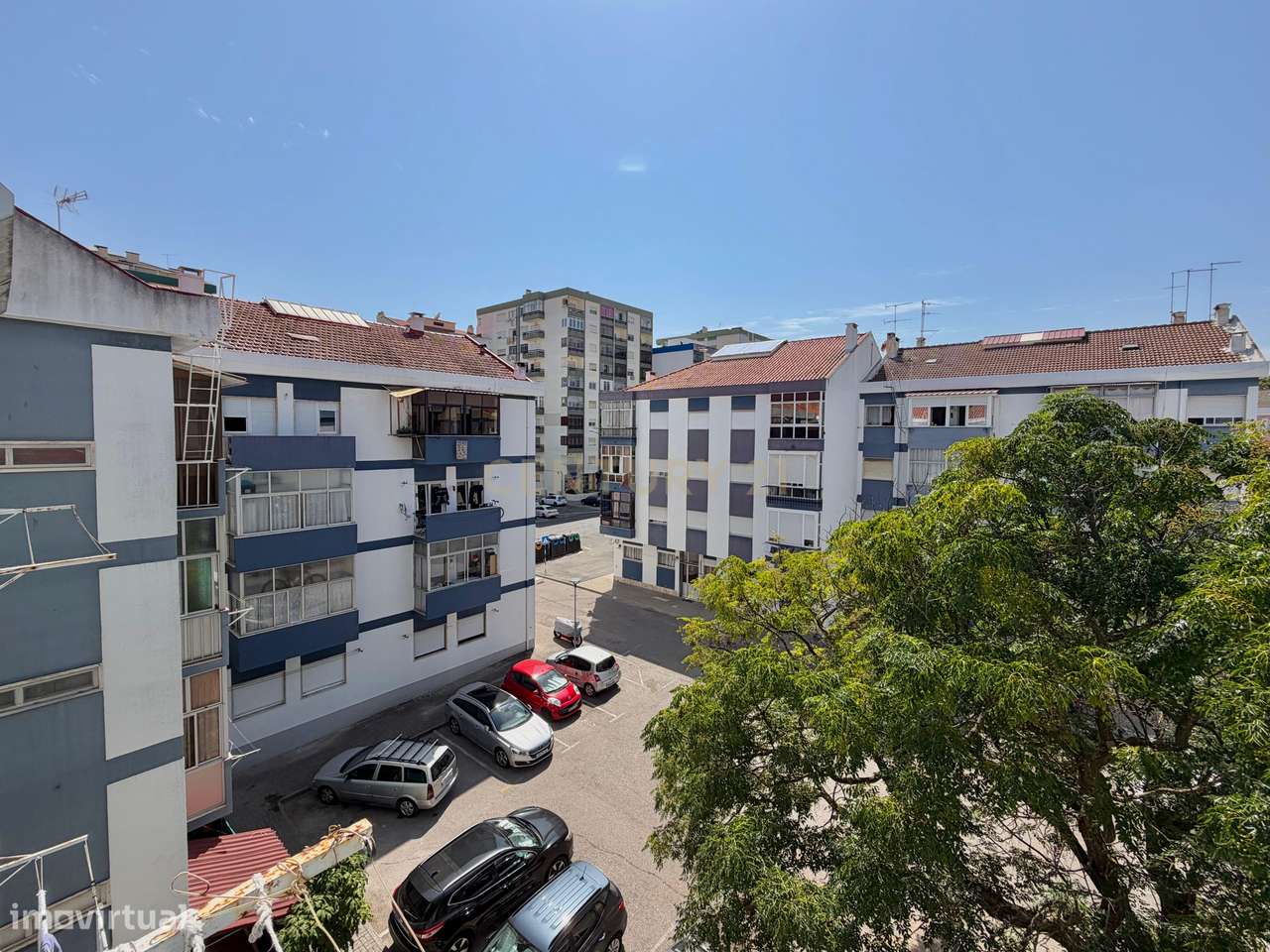 Apartamento T3 transformado em T2 | Amora-6