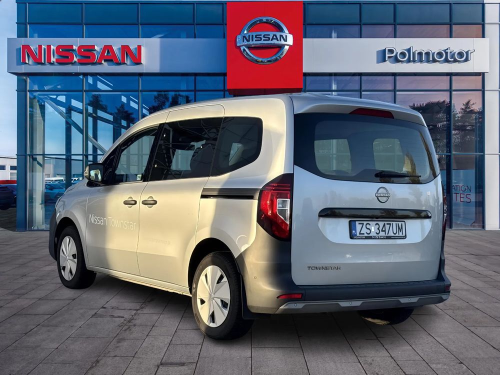 nissan townstar