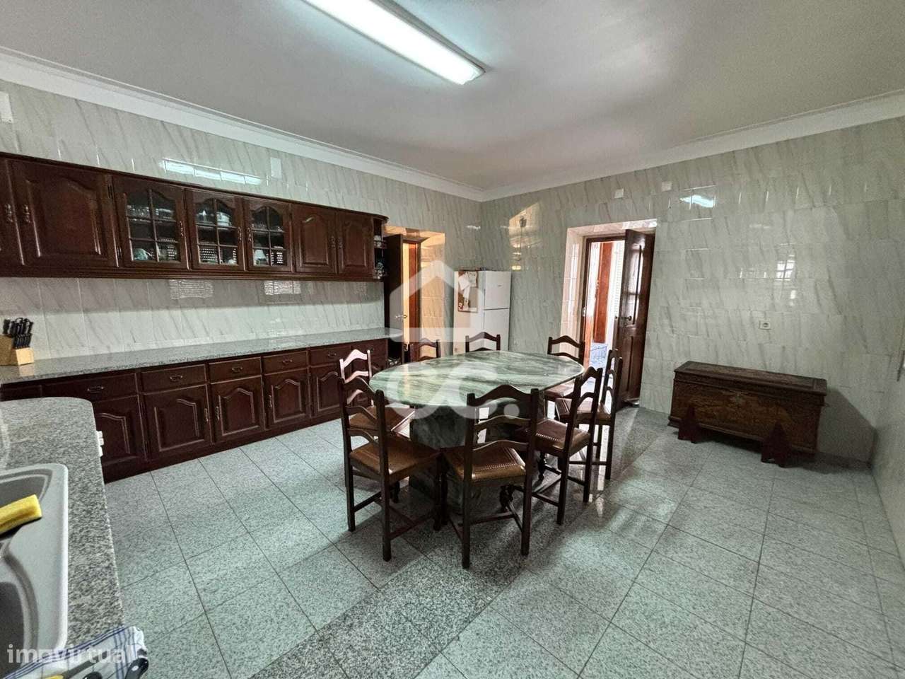 Moradia com 4 quartos no centro da cidade com garagem-11