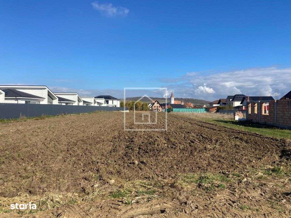 Teren intravilan in Cristian pentru ansamblu locuinte - Imagine principală: 4/6
