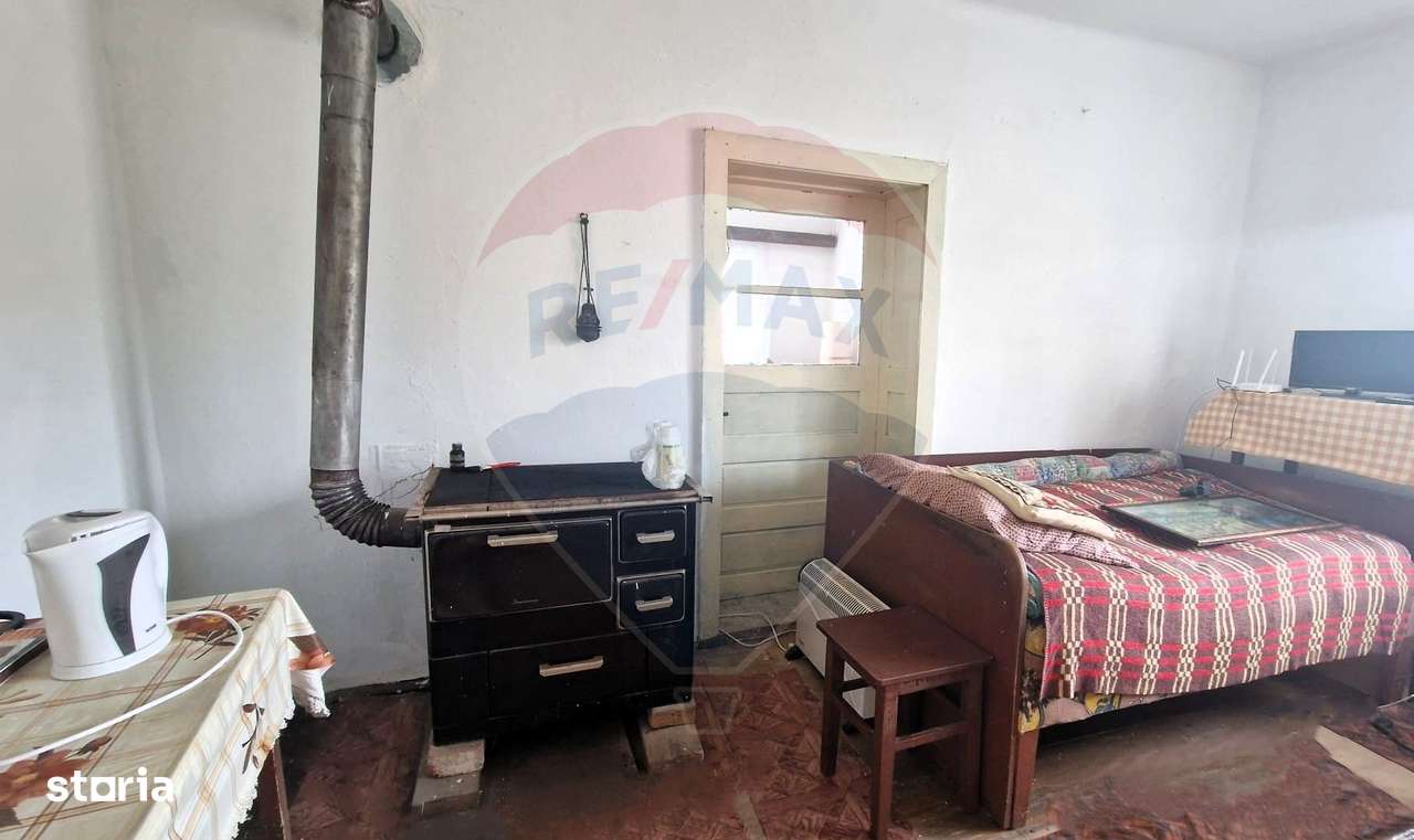 Casa de vanzare in Chelinta, jud. Maramures – teren generos-6