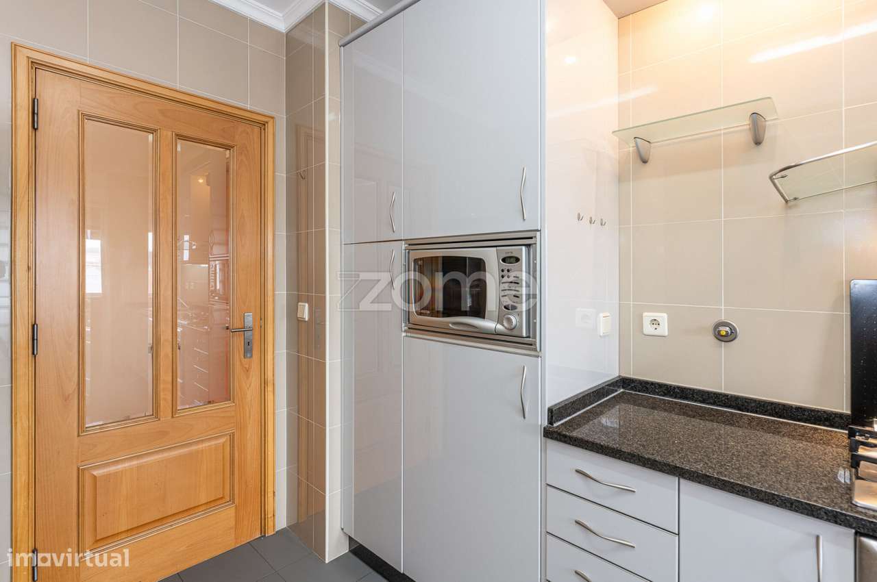 Apartamento T2, com Garagem e Varanda, em São Cosme, Gondomar - Grande imagem: 4/47