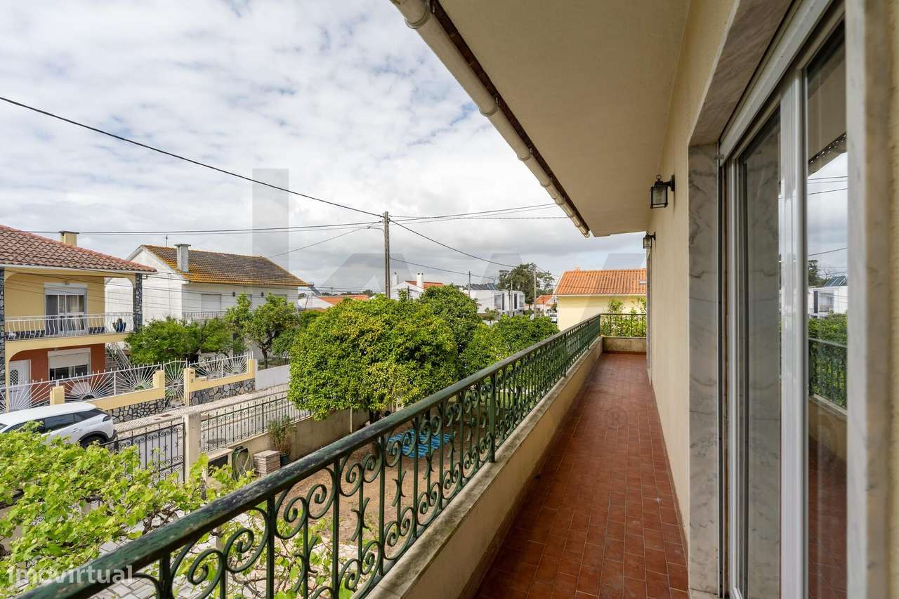 Moradia na Charneca da Caparica-13
