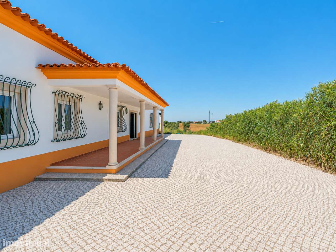 Moradia T4 inserida em propriedade com 9.680 m²-33