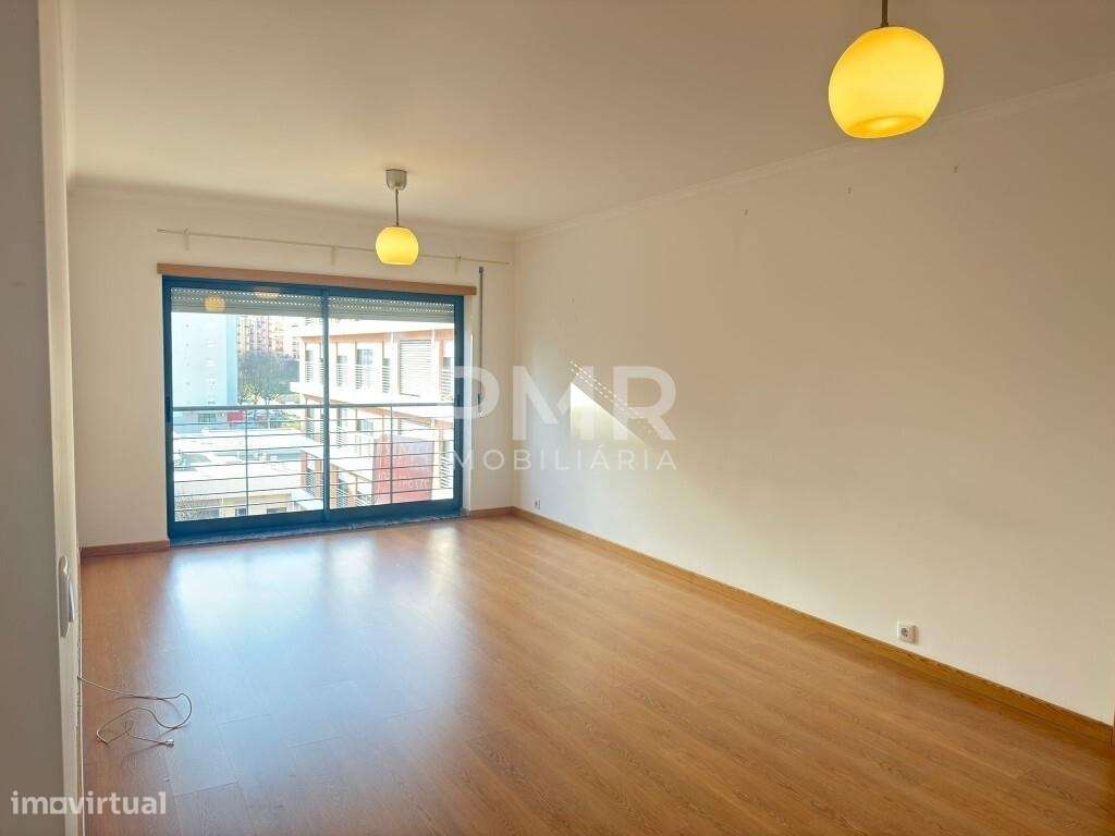 Apartamento T1 para arrendamento no Paço do Lumiar - Grande imagem: 3/8