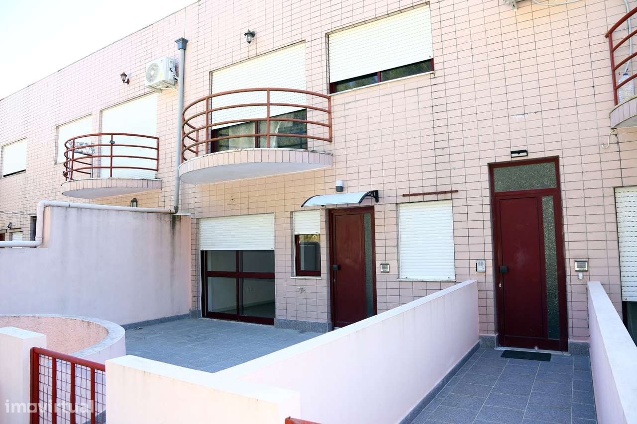 Apartamento T3 Venda em Lustosa e Barrosas (Santo Estêvão),Lousada - Grande imagem: 3/15