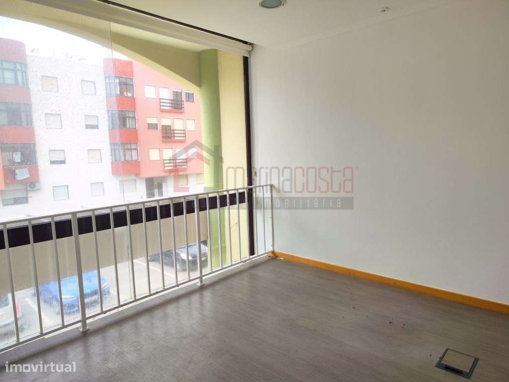 Espaço comercial em Peniche Venda-8