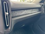 Volvo XC 40 1.5 T3 Momentum Tech Edition - 9