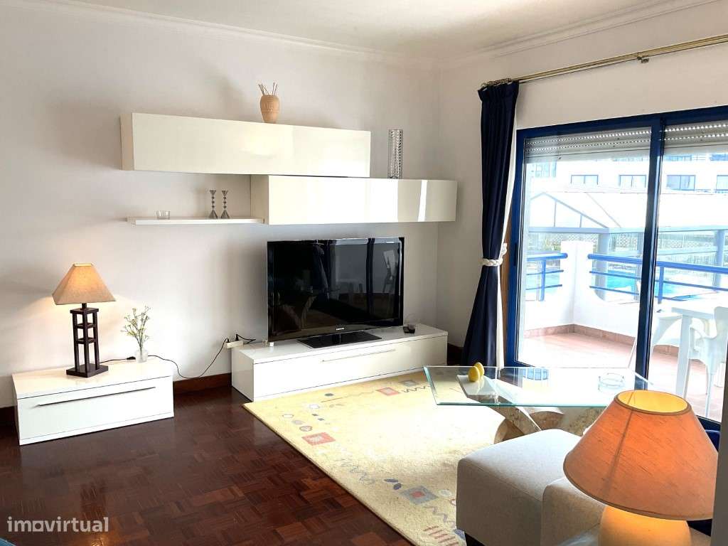 Apartamento T2, arrendamento, mobiliado, condomínio piscina, Cascais - Grande imagem: 4/16