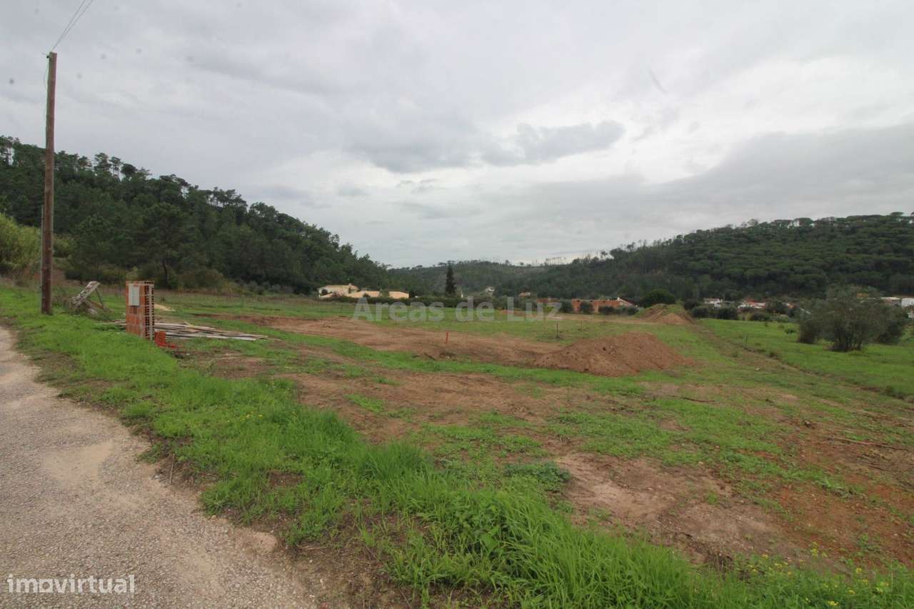 Moradia Unifamiliar Térrea - Lote com cerca de 1294 m2-20