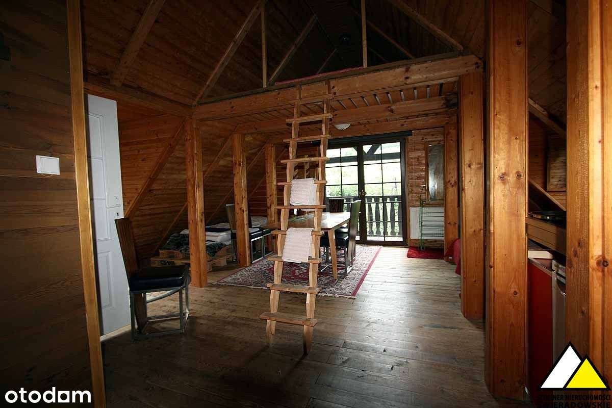 Dom z pokojami do wynajęcia i sklepem.-18