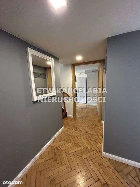 Loftowe mieszkanie w kamienicy z ogródkiem-6