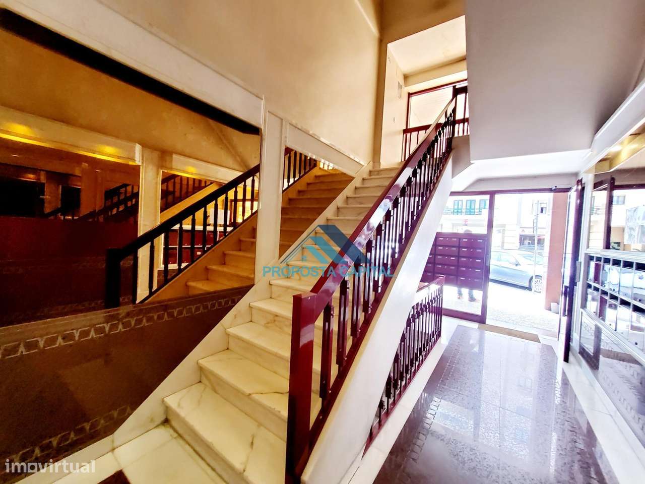 APARTAMENTO T3 TOTALMENTE REMODELADO | ESTRADA DA LUZ - COM GARAGEM-47