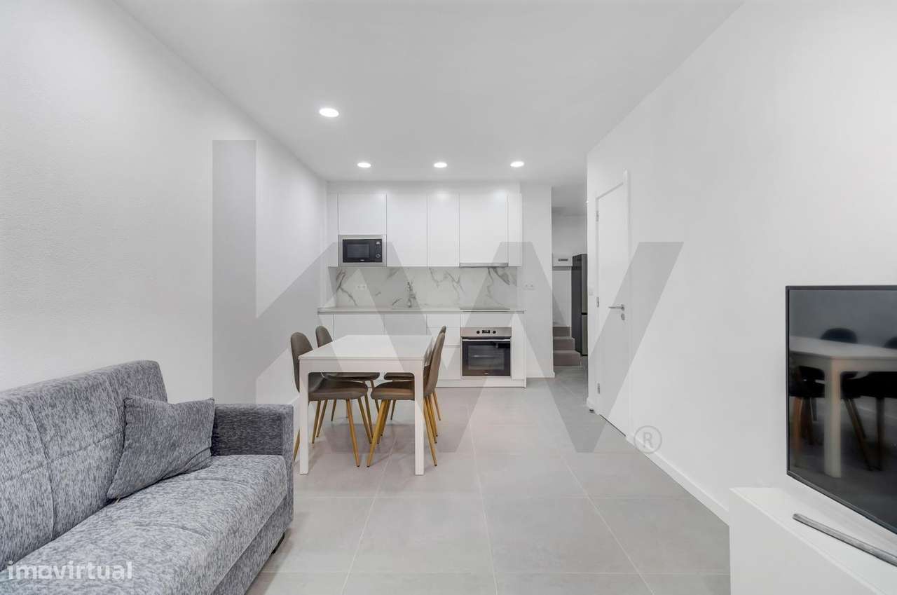 Arrendamento | T0+1 Remodelado | Mobilado |Massamá Norte - Grande imagem: 2/14