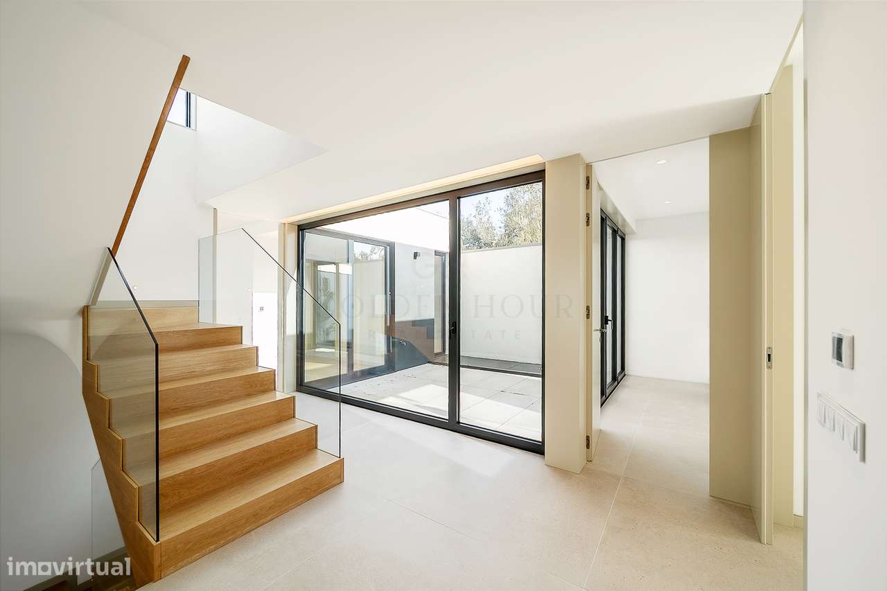 Moradia T4 de Luxo em Canidelo com Vista Mar | Golden Hour Real Estate-52