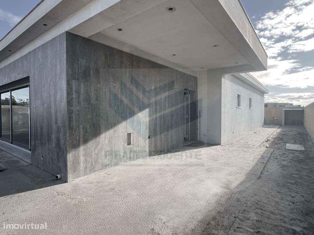 Moradia Isolada, Pronta! Piscina, Lavandaria, 2 min da Moita - Grande imagem: 5/24