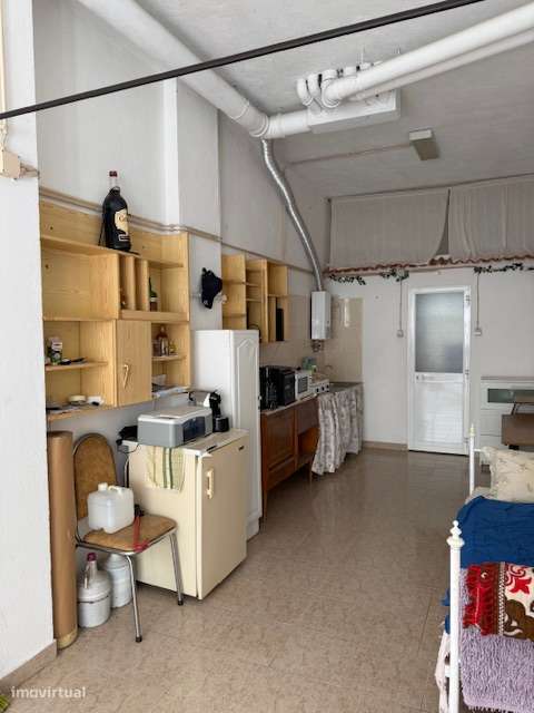 Garagem em Vila Franca de Xira com boa localização - Grande imagem: 4/5