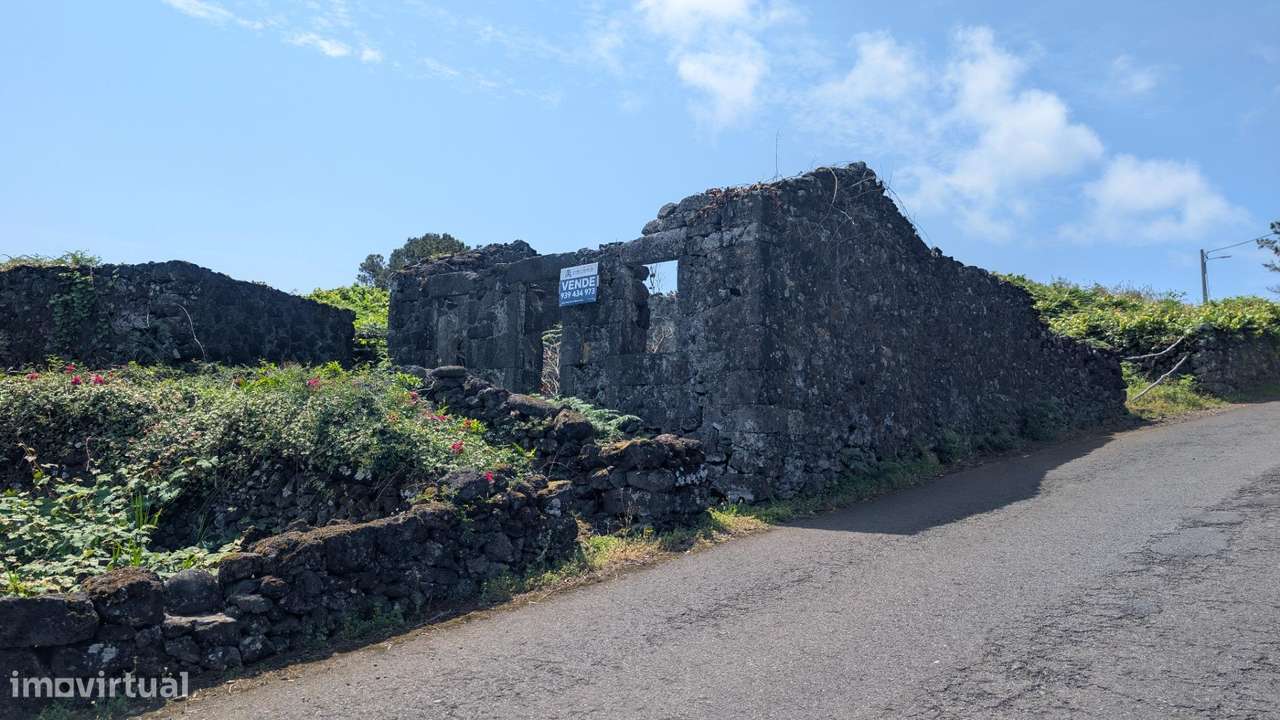 Ruína com Potencial Turístico e Vistas Deslumbrantes na Ilha do Pico-20
