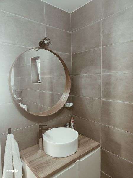 Inchiriez casa la 5 min de aeroport. - Imagine principală: 4/8