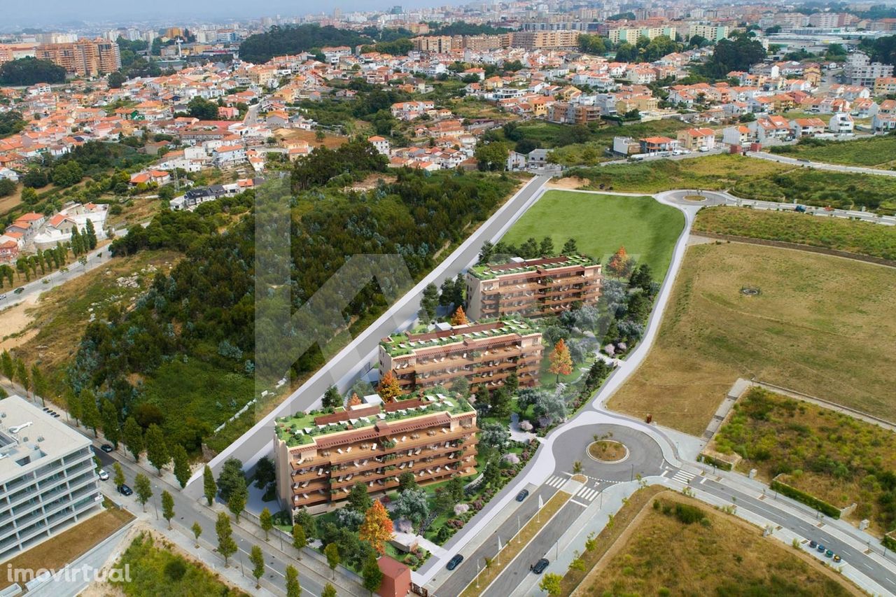 Apartamento T3 NOVO com 177 m2, Terraço de 37 m2 * Três Lugares de Est