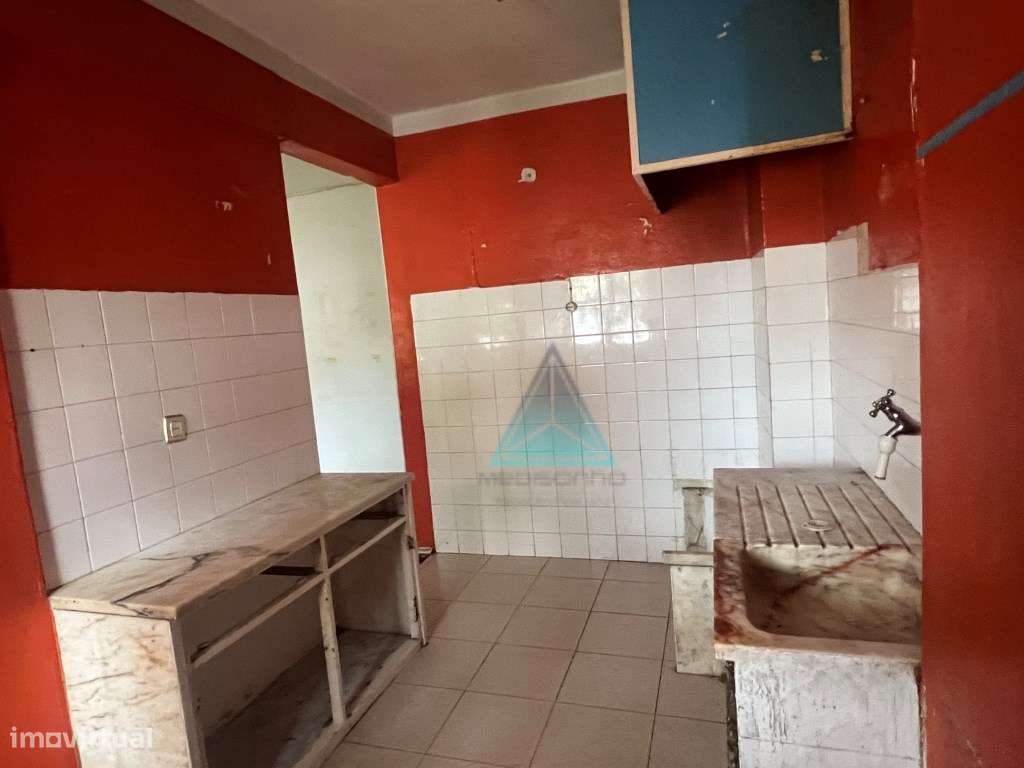 Apartamento T3 totalmente remodelado Laranjeiro (em obra) - Grande imagem: 5/22