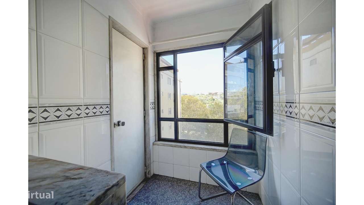 Apartamento T2 em Lisboa-7