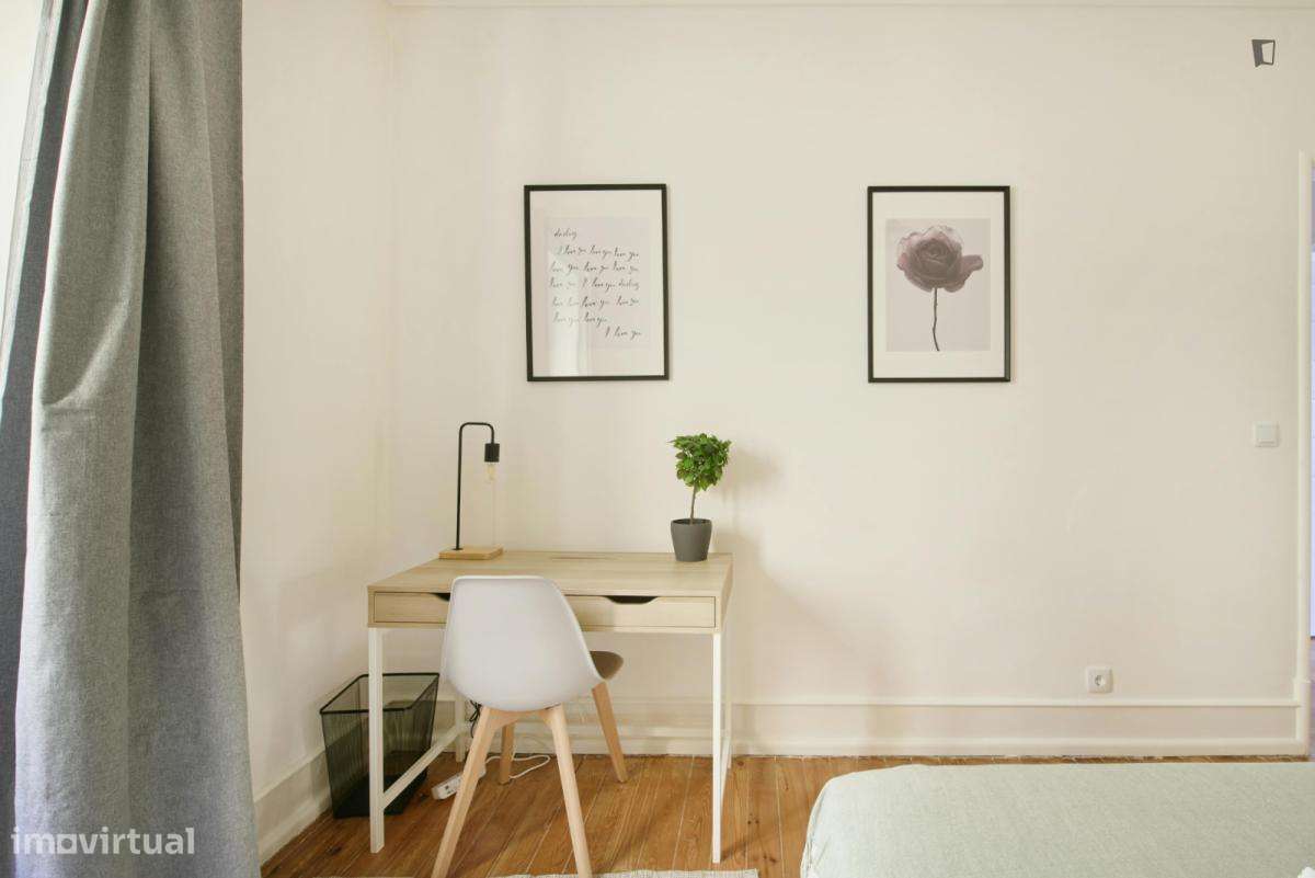 Quarto - localizado em Avenida da Liberdade Lisbon - Grande imagem: 4/25