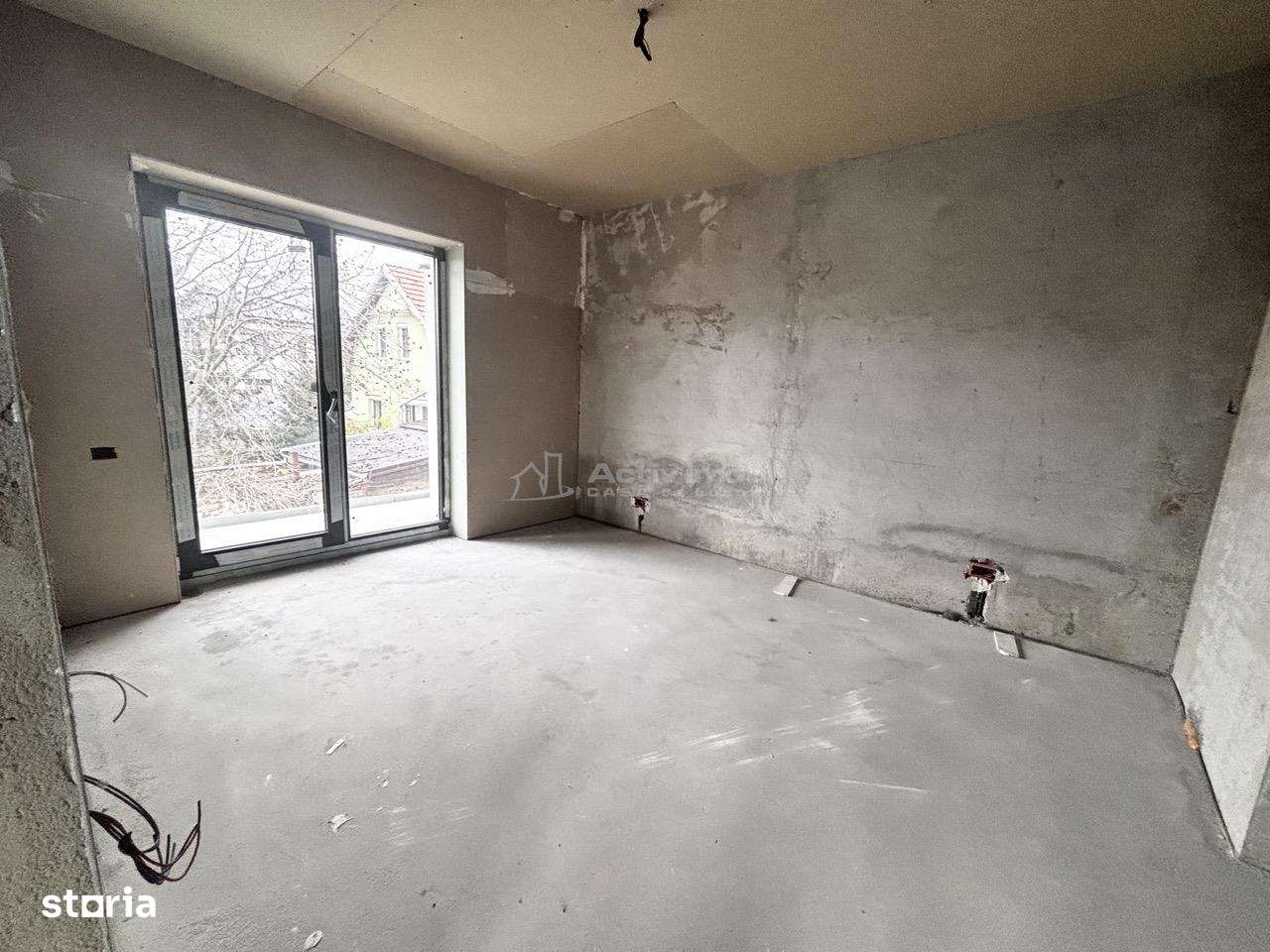 Cladire Moderna, Exterior Finisat, cu 7 Apartamente si Spatiu Comercia-1