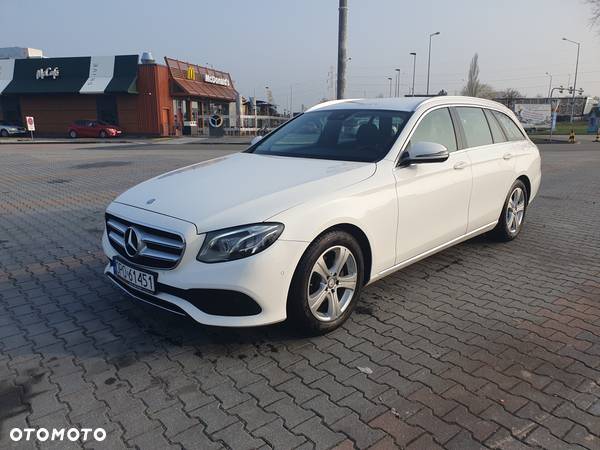 Mercedes-Benz Klasa E 220 d T 9G-TRONIC Avantgarde - 1