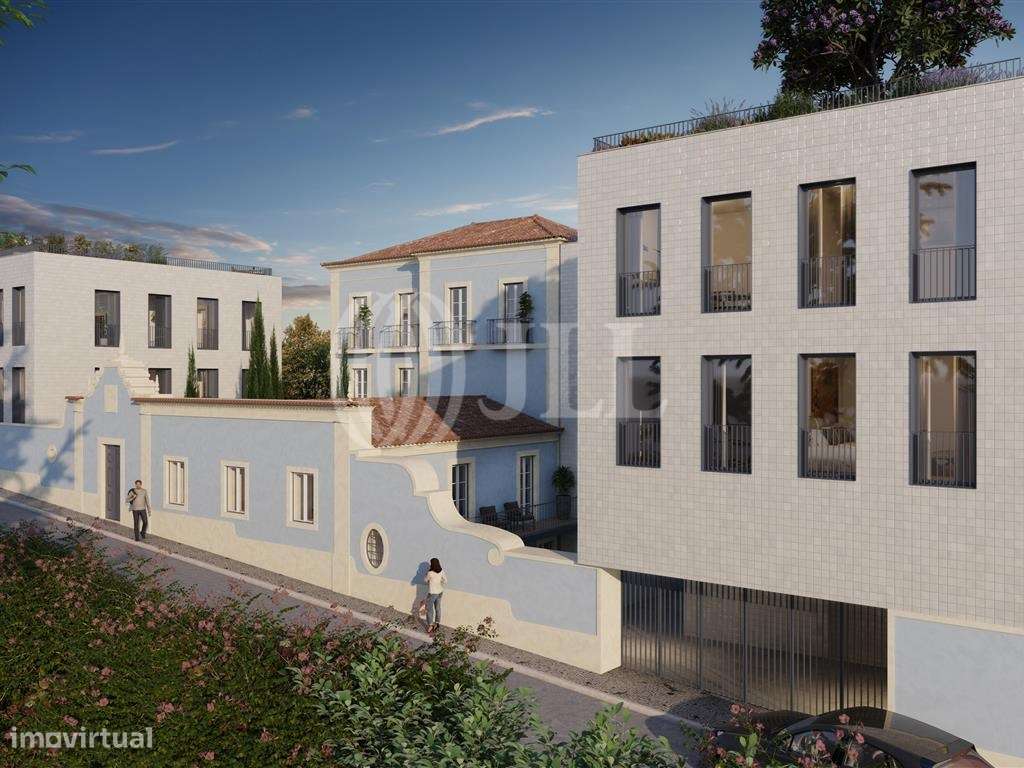 Apartamento T2 com varanda, no Real Calçada, em Lisboa-12