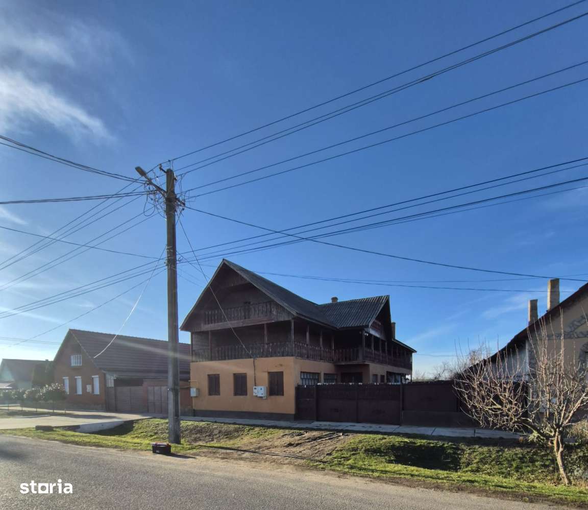 Casa Loc. Sântana,25km de Arad, gradină 1933 mp front stradal dublu-16