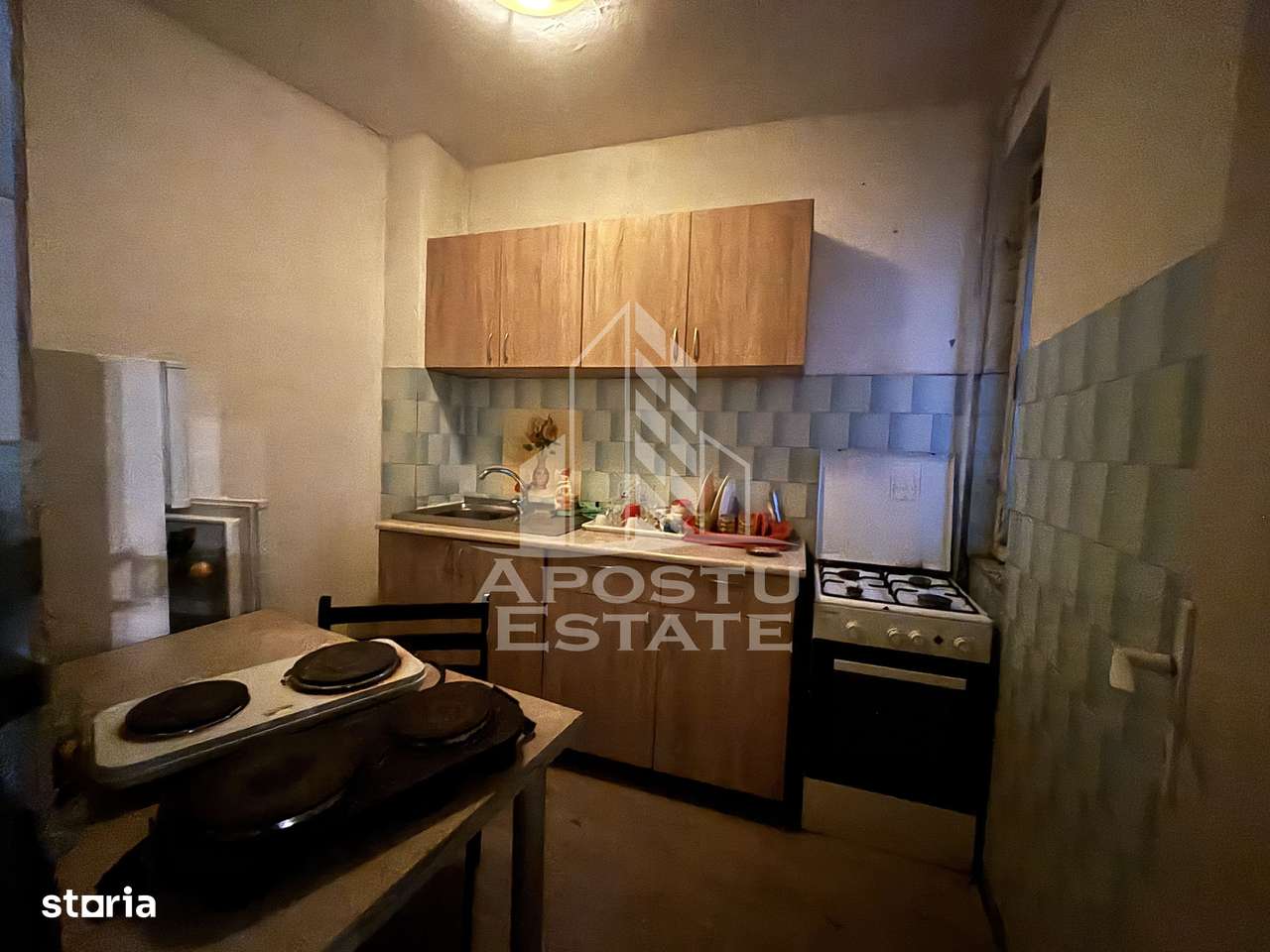 Apartament cu 3 camere si două băi in zona Sagului, decomandat - Imagine principală: 3/9