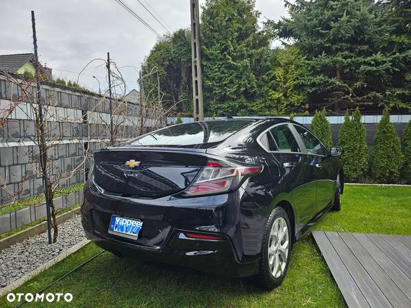 Chevrolet Volt - 24