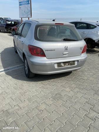 Dezmembram Peugeot 307,1.6 hdi an fabr. 2006 - 3