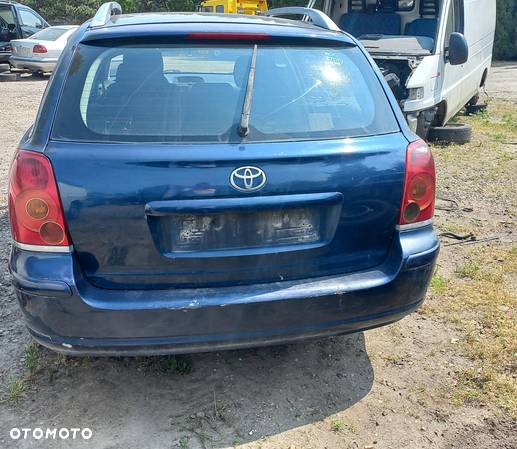 Toyota Avensis 2.0 D4D 04r wszystkie części - 4