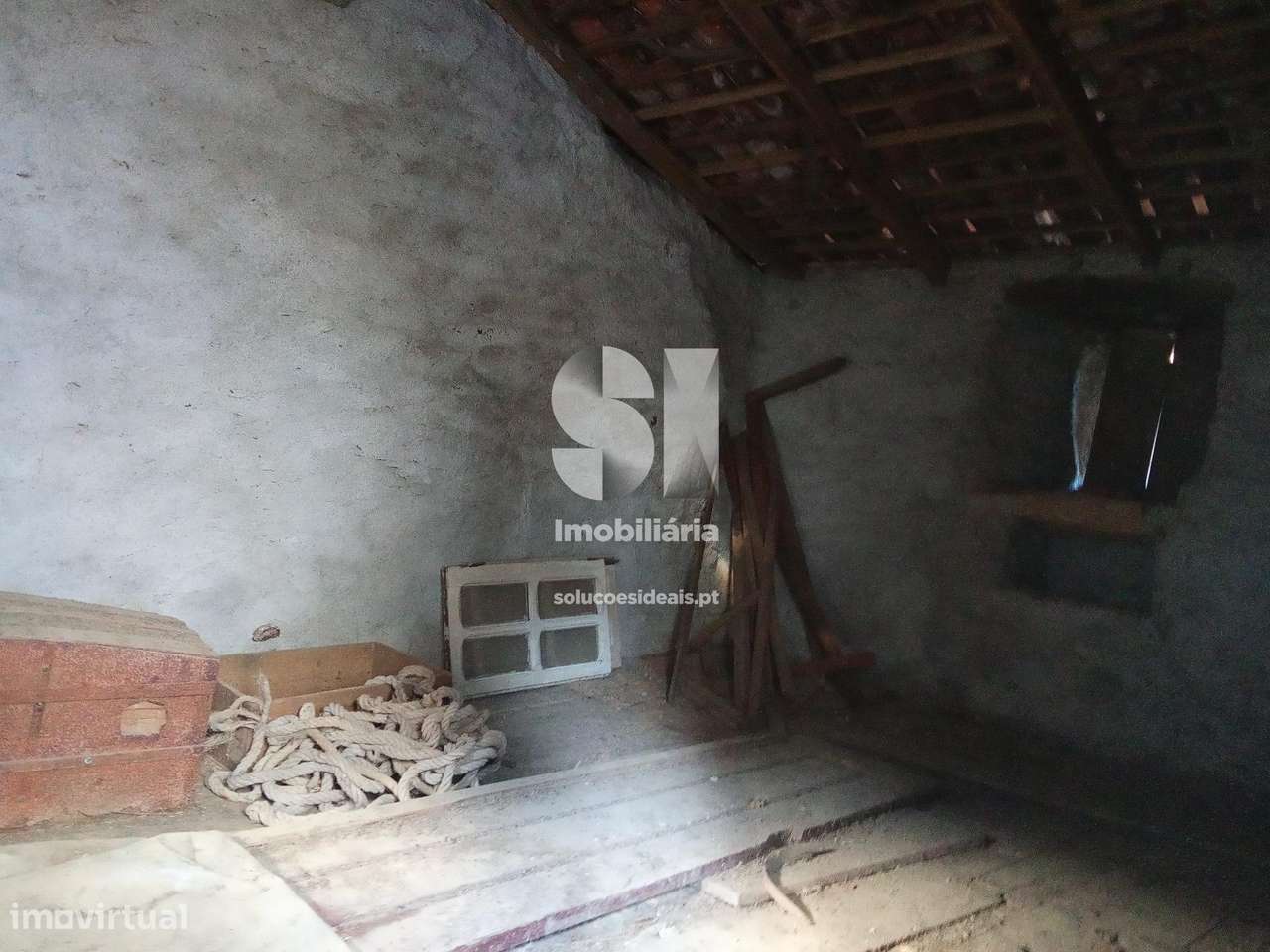 Moradia para restaurar - Grande imagem: 5/15